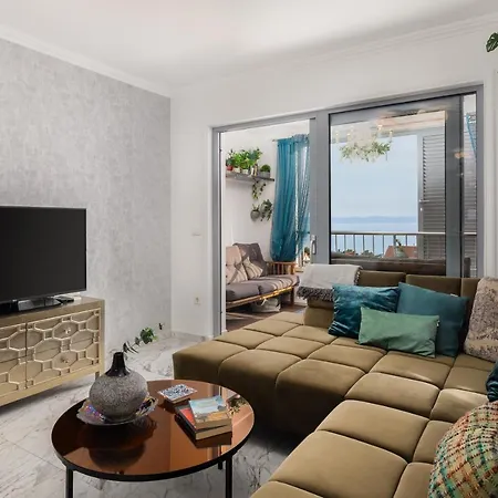 Apartment Sara - Luxurious Sea View With Garage Makarska