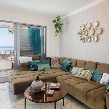 Apartment Sara - Luxurious Sea View With Garage Makarska